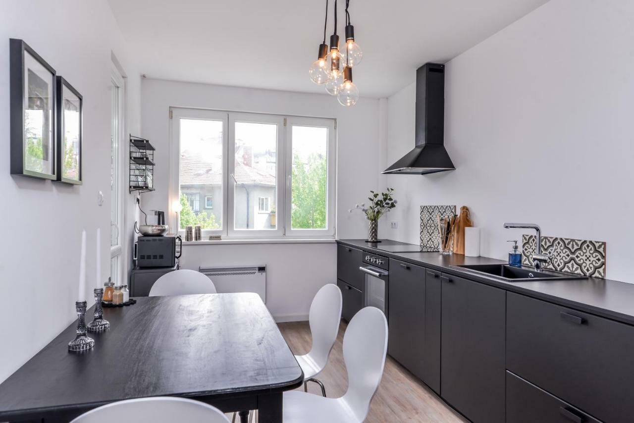 66 Apartment - Stylish Two Bedroom In Lozenets District By Flat Mаnager Sofía Exterior foto