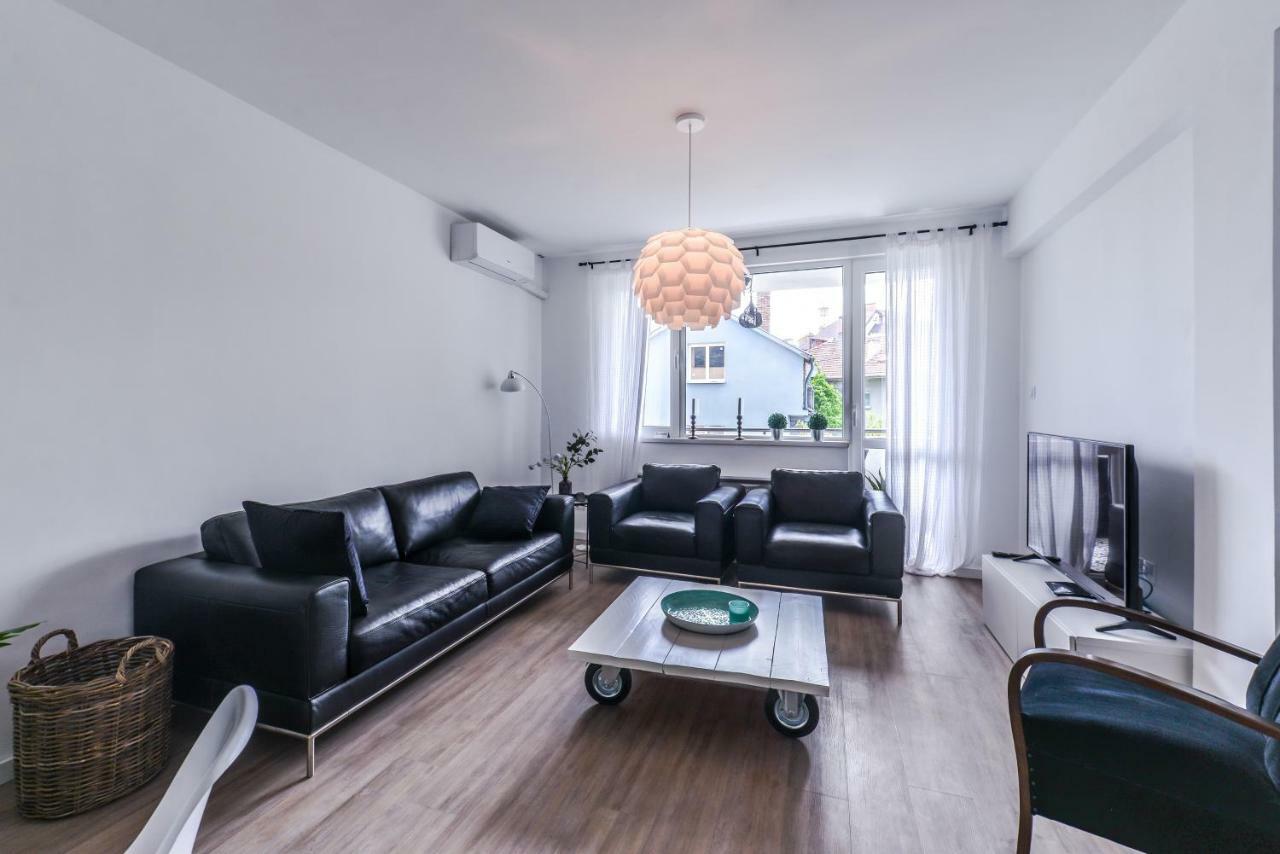 66 Apartment - Stylish Two Bedroom In Lozenets District By Flat Mаnager Sofía Exterior foto