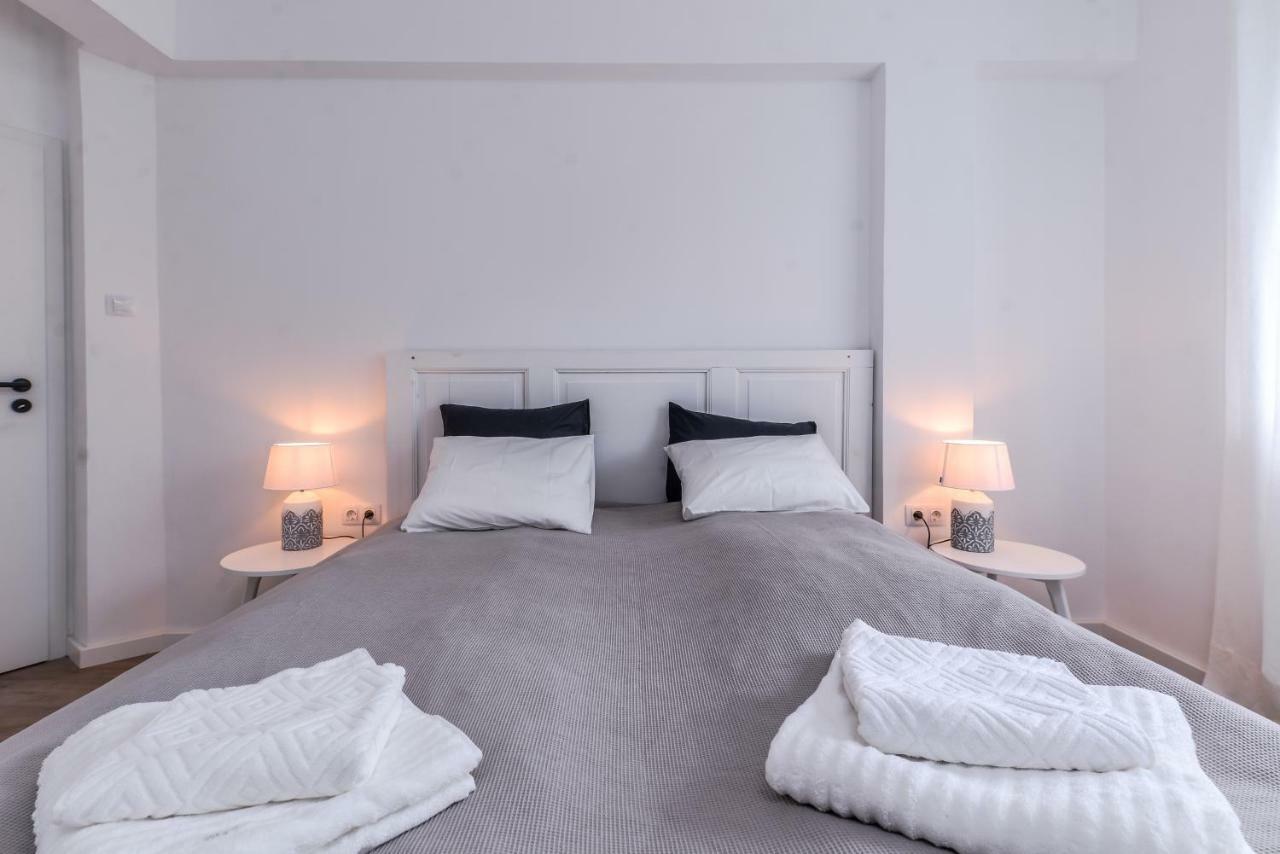 66 Apartment - Stylish Two Bedroom In Lozenets District By Flat Mаnager Sofía Exterior foto